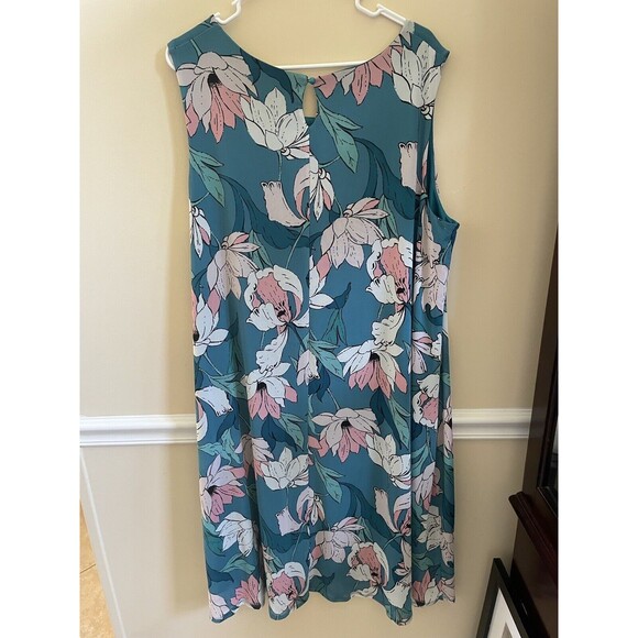 Catherine’s Sleeveless A Line Mid Knee Floral  Dress Size 3X - Picture 1 of 4